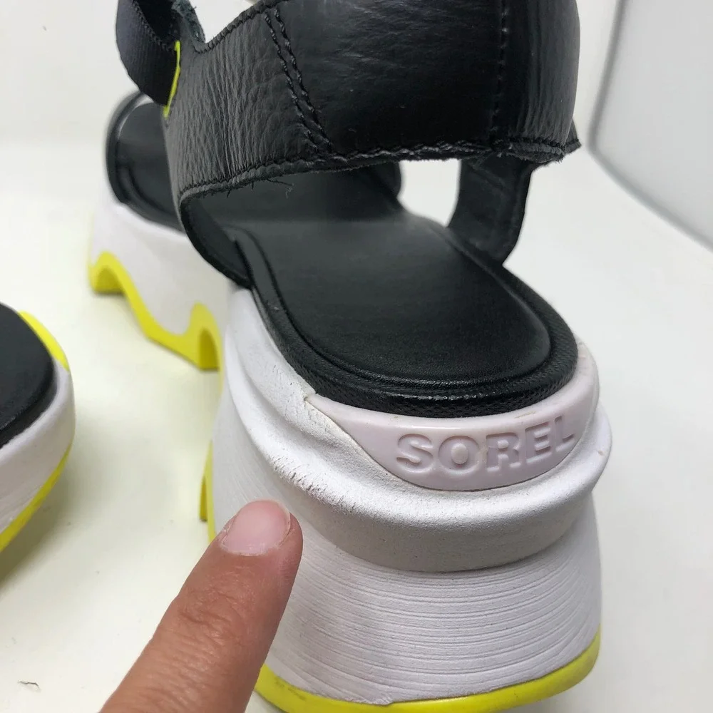 Sorel Kinetic Impact Y-Strap High Sandals Womens 9 Black Yellow Bold Athleisure